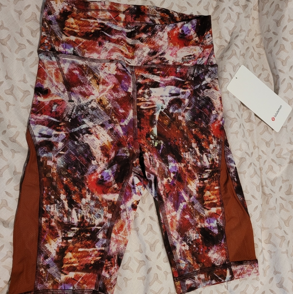 Lululemon Everlux™ and Mesh High-Rise Short 10"